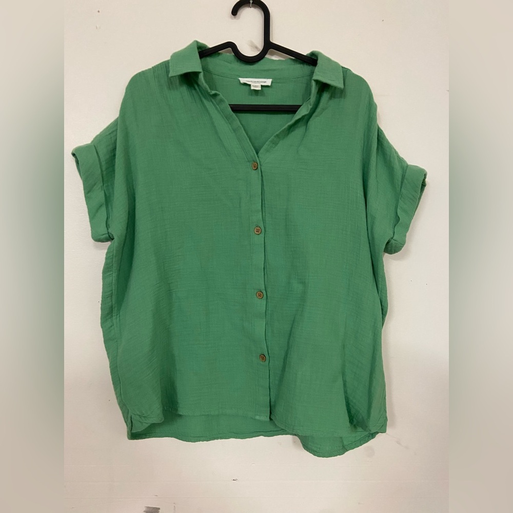 beachlunchlounge Green Button-Down Shirt